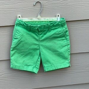 💠  **2 for $20** Kelly green Bermuda short, girls size 6x